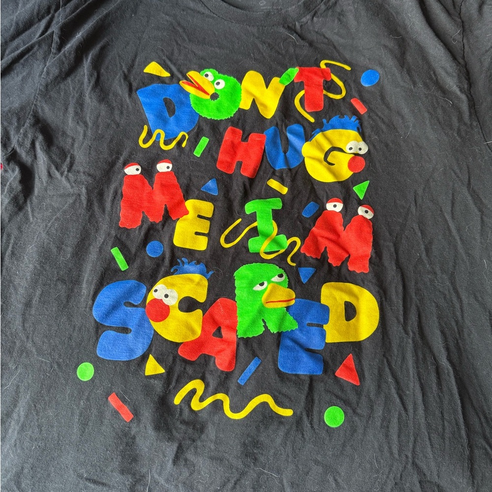Spencer's Black 'Don't Hug Me I'm Scared' Graphic Tee